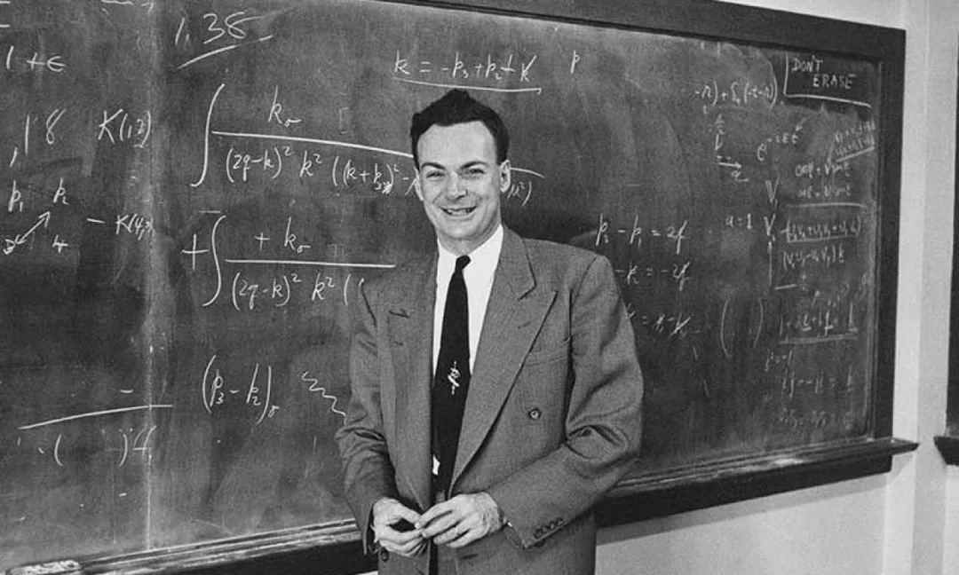 Richard Feynman at blackboard